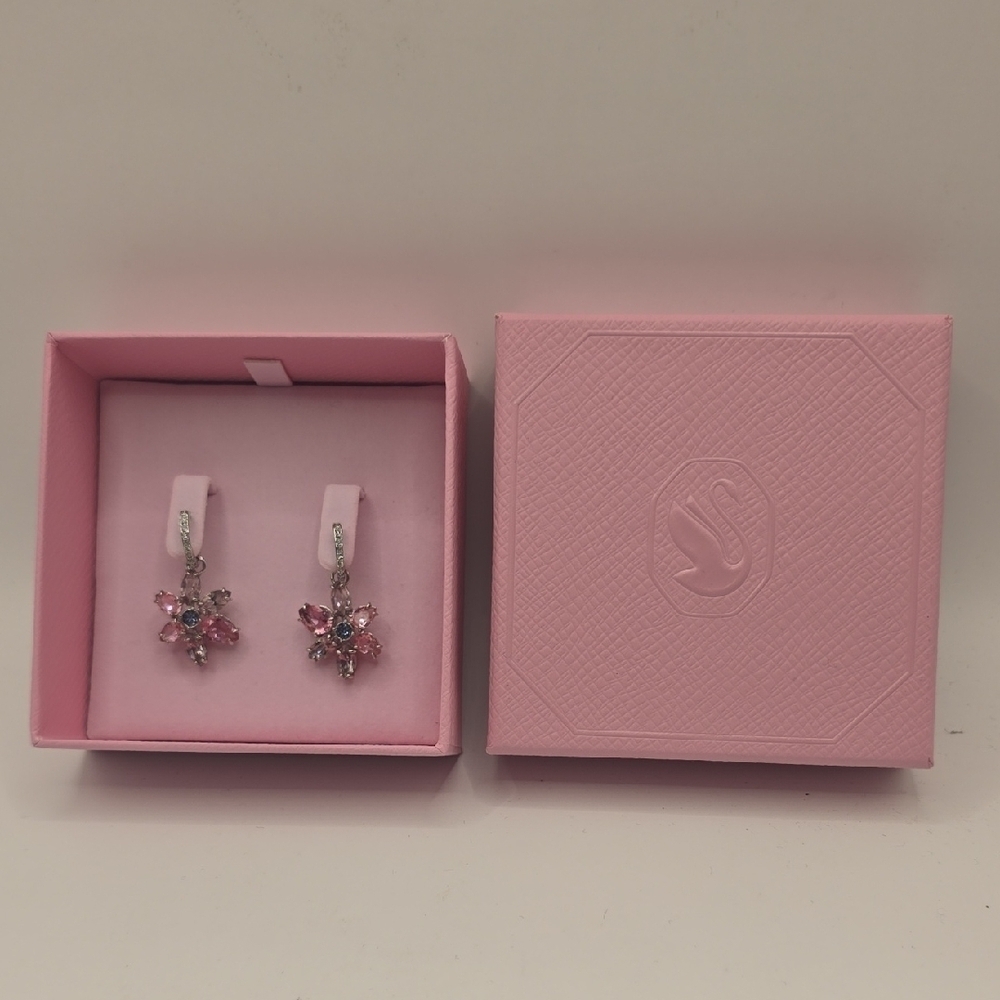 NWT Swarovski Gema drop earrings Mixed cuts, Flower, Pink, Rhodium plated